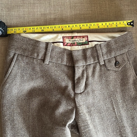 Abercrombie & Fitch wool, low rise slacks size 00 - Picture 3 of 4